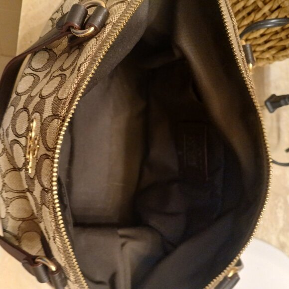 Coach purse - Picture 1 of 5